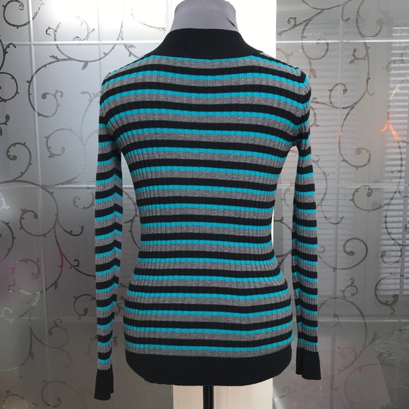 NWOT - LEI - Ribbed Tri-Color V-Neck Sweater - Picture 2 of 6
